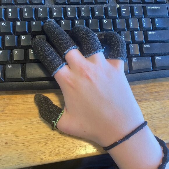 DigitSock - Unique Silver Fingers - Picture 2 of 6